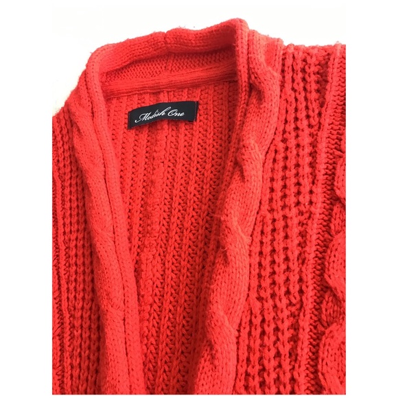 Bright red knitted sweater - Picture 3 of 4